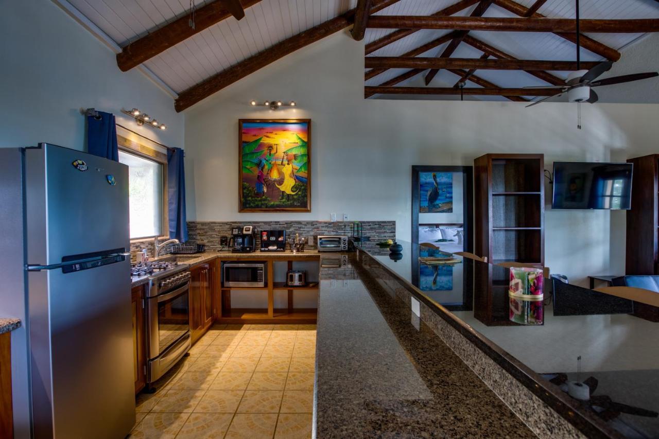 Mariposa Belize Beach Resort Placencia 外观 照片