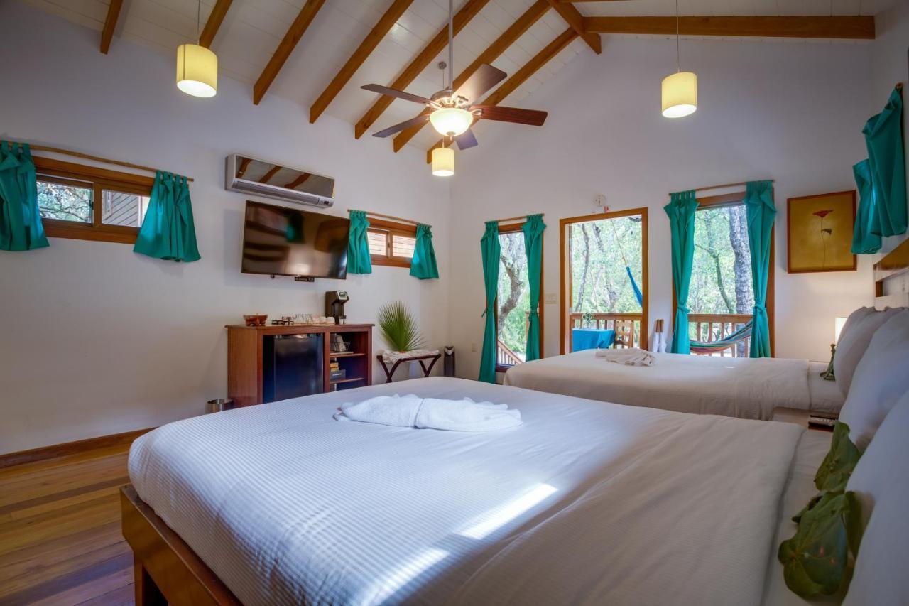 Mariposa Belize Beach Resort Placencia 外观 照片